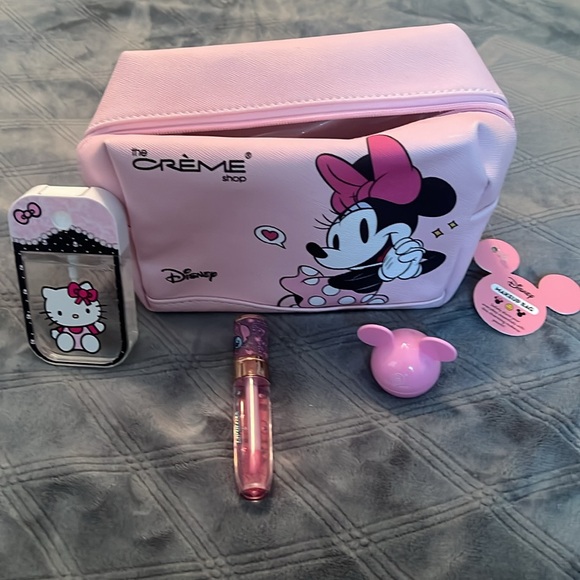 Disney Other - 4 piece Disney Cosmetic Set